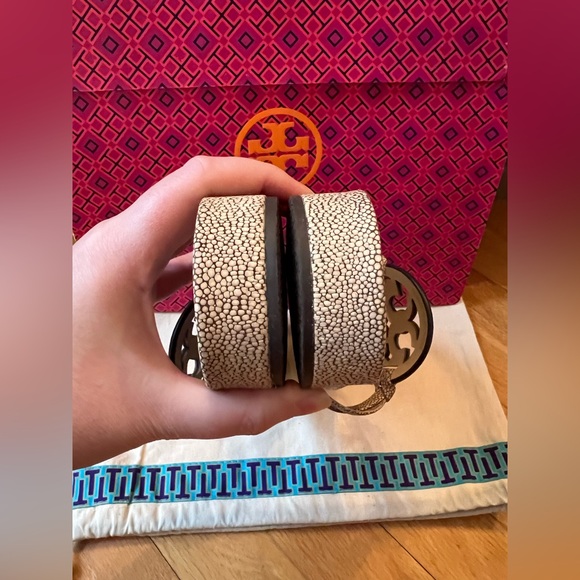 Tory Burch Miller Cloud Stingray Printed Leather Sandals - Picture 8 of 10